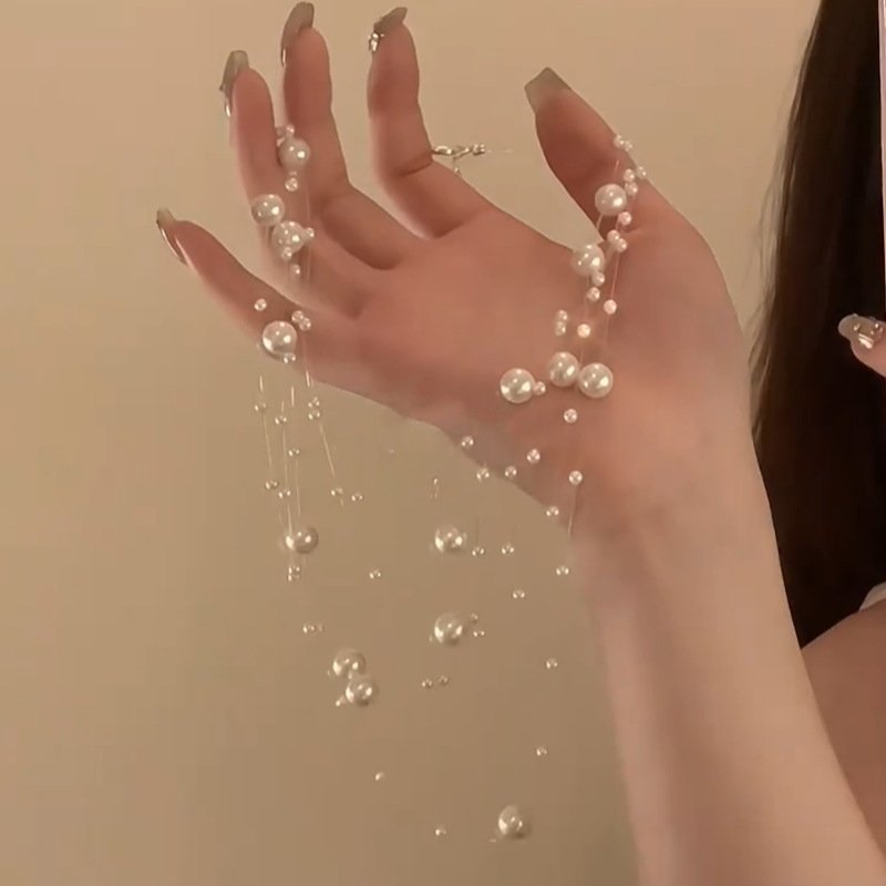 Women's Multi-layer Pearl Necklace Clavicle Chain - Image 5